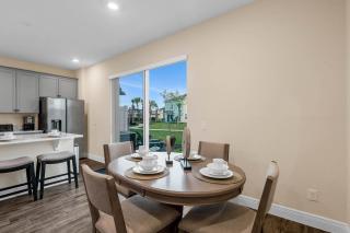 Caribbean Dreamin - Vibrant Margaritaville Resort - 1