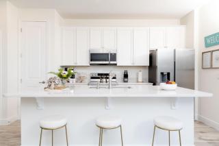 No Way Rose - Nearby Disney World & Universal - 2