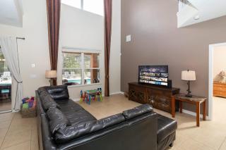 Ohana House - Fun in the Sun - 9