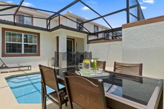 Hollywood Retreat - Sleeps 14 - 4