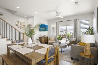 Happy Hawaiian Themed Condo - 6