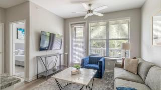 Landing Apartments Dry Creek - Huntsville - 9