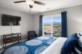 Gorgeous Views & Fun for the Entire Family - 1