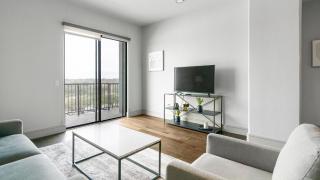 Landing Spectacular 2BD Gym Tennis Court - 8