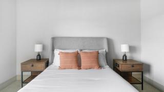 Landing Spectacular 2BD Gym Tennis Court - 1