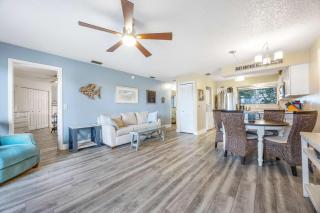 Treetop Beach Condo - Sleeps 7 - 3