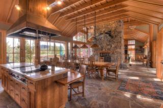 Luxury Northstar Palace with Hot Tub & Games - Truckee - 3
