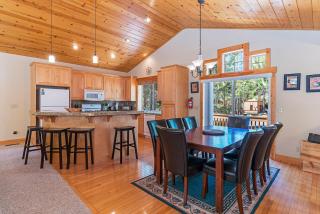Cedar Chateau with Game Room & HOA Access - 2