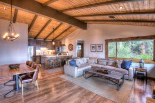 Waters Edge Jewel with Lake Views - HOA Access - 2