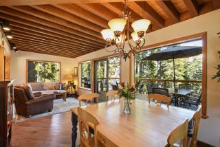 Snowshoe Cabin - 3 Decks BBQ & Hot Tub - Tahoe City - 2