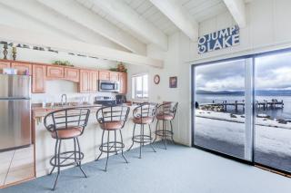 Waters Edge Vista - HOA Pool & Pier Access - Tahoma - 1