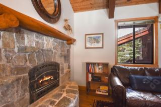 Northstar Treehouse Chic 4BR House Forest view - Truckee - 1