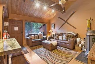 North Lake Tahoe Alpine Retreat 5 Min to Skiing - 5
