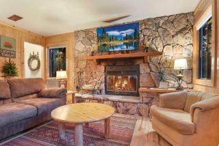 Tahoe Pines Cabin - 6