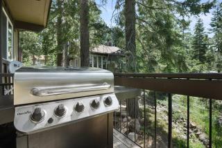 Tahoe City Getaway Minutes from Lake and Activities - Tahoe City - 7