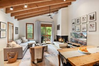 Gold Bend Bliss Short Drive to Beaches & Golfing - Truckee - 5