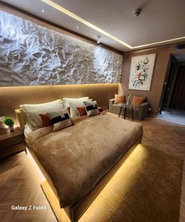 Caramel luxury with Aravalli views - Gurgaon - 3