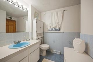 Elegant New England Home with Private Pool - Woburn - 1