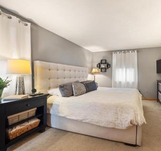 Elegant New England Home with Private Pool - Woburn - 4