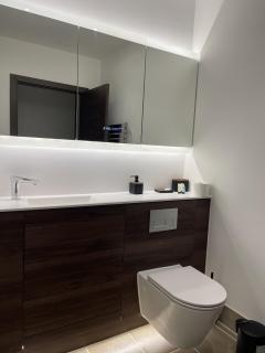 The Crimsons, with free parking, Harlow - 9