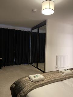 The Crimsons, with free parking, Harlow - 7