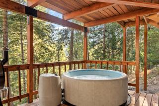 Cute Romantic Cabin With Hot Tub 5 Min from Lake - Crestline - 9