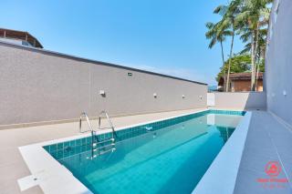 BH05: 1 Quadra d Praia, Ar, Churrasqueira, Piscina - 0