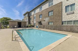 Best Western Plus Sand Bass Inn and Suites - 6