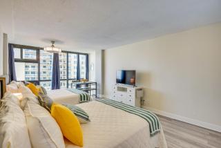 Partial Ocean Views Daytona Beach Studio! - 1