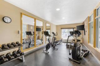 Best Western Plus Riverfront Hotel and Suites - 2