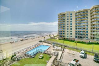 Beachfront Studio Walk to Daytona Fun! - 8
