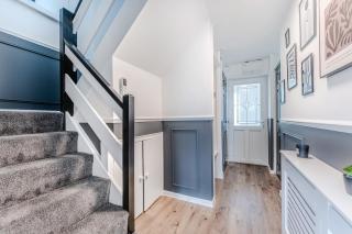 Modern 3 bed House - 9