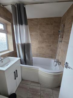 Spacious Double Room in Basildon Essex - 3