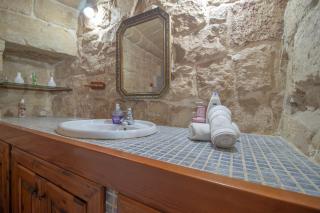 Charming Traditional Farmhouse - Żejtun - 9