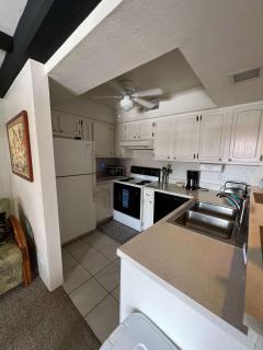 Casa De Emdeko Condo with Pool AC & Ocean Views - Kailua-Kona - 1