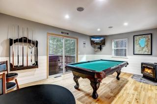 Nestled Pines Retreat Hot Tub Pool Tahoe Foosball More - 8