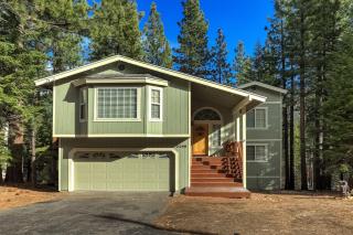 Nestled Pines Retreat Hot Tub Pool Tahoe Foosball More - 6
