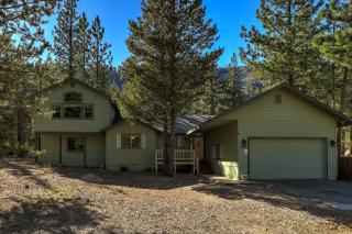 Tahoe Frost - Air conditioned 4 bedroom Tahoe home - 0