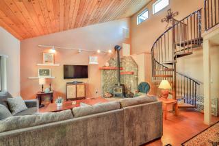 Tahoe Family Getaway - Stateline - 6