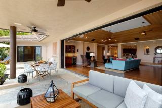 Elegant Hawaiian Estate with Private Pool - 2