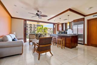 Hale Hoaloha Beachfront Condo in Ko Olina - 5