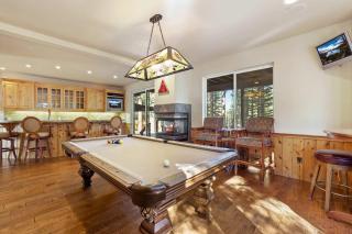 The Lodge on Oaxaco - Epic Man Cave with Billiard Room - 9