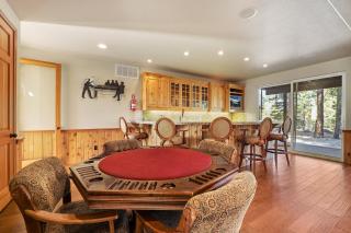 The Lodge on Oaxaco - Epic Man Cave with Billiard Room - South Lake Tahoe - 8