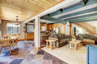Bear Pause 4BR - Large Deck & Balcony - South Lake Tahoe - 6