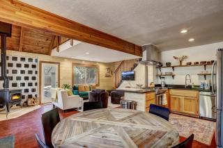 Rustic Haven - Hot tub & Pet friendly - South Lake Tahoe - 2
