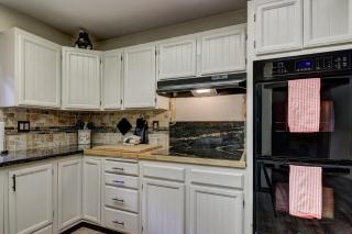 Bear Haus - Fur babies welcome - 2