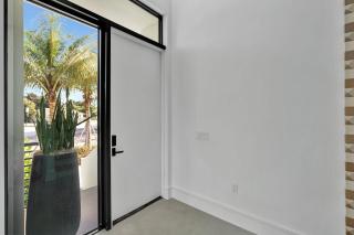 Sunbreeze Point by Rove Travel - BBQ & Heated Pool - 6