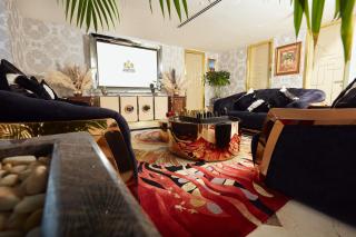 Number One Oxford Street Hotel & Suites - 8