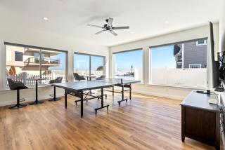 Oceanfront Home Beach Access Deck & Ping Pong - 7