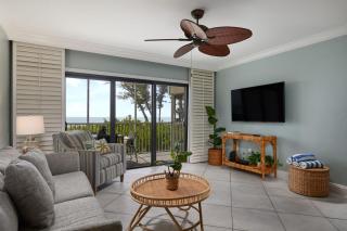 South Seas Beach Villa 2011 - Stunning Beachfront Residence in South Seas - 9